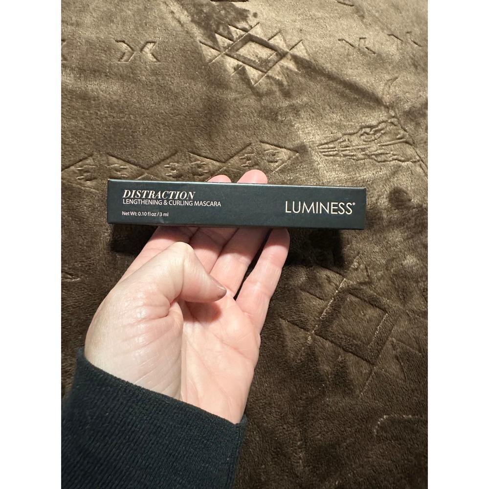 NWT Luminess Distraction Lengthening Curling Mascara 0.10oz Black